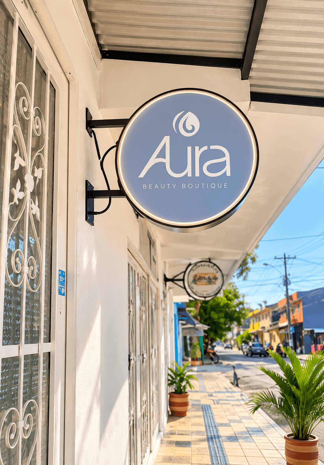 Aura Boutique