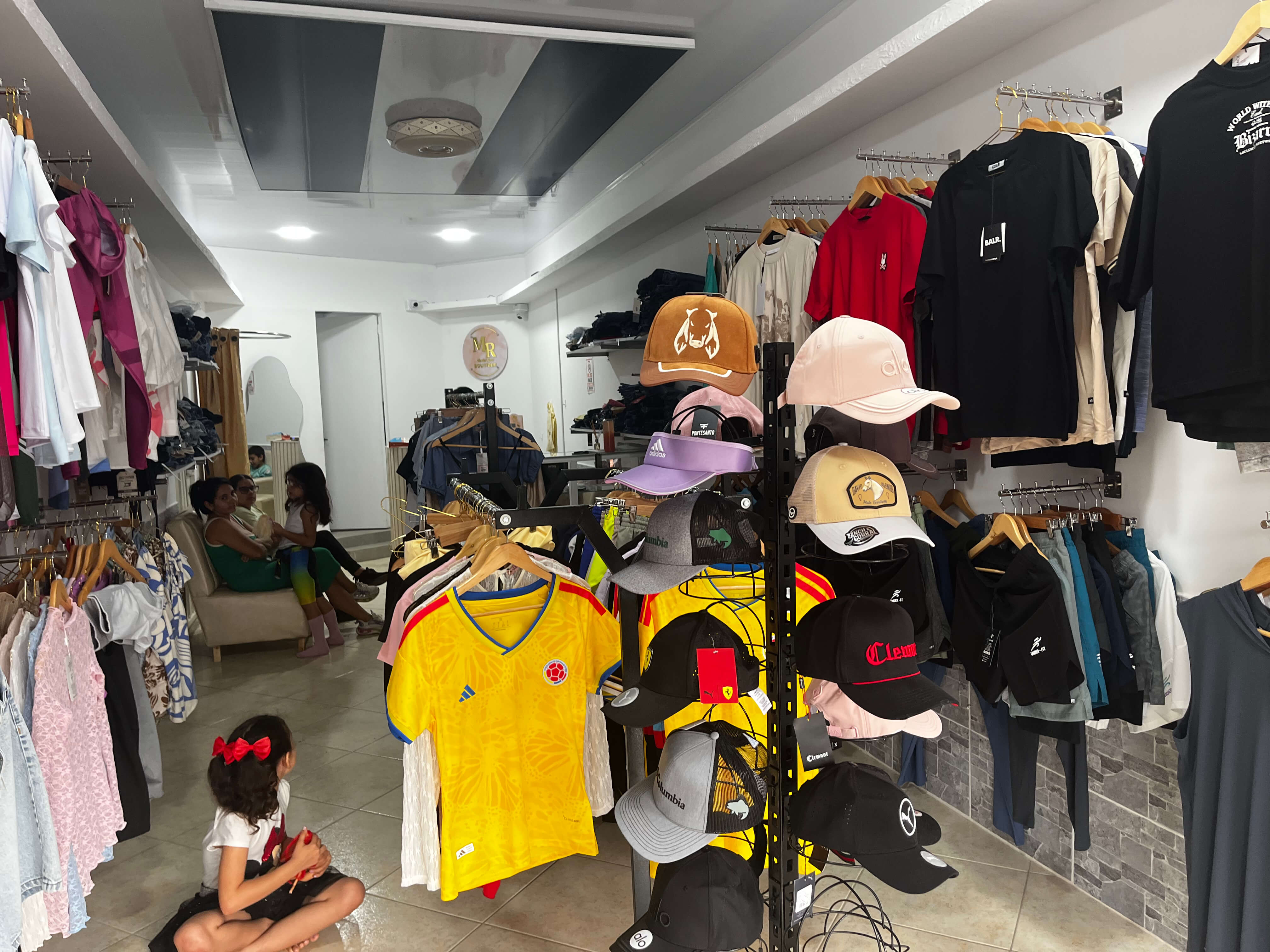 MR Boutique Marbel Rozo